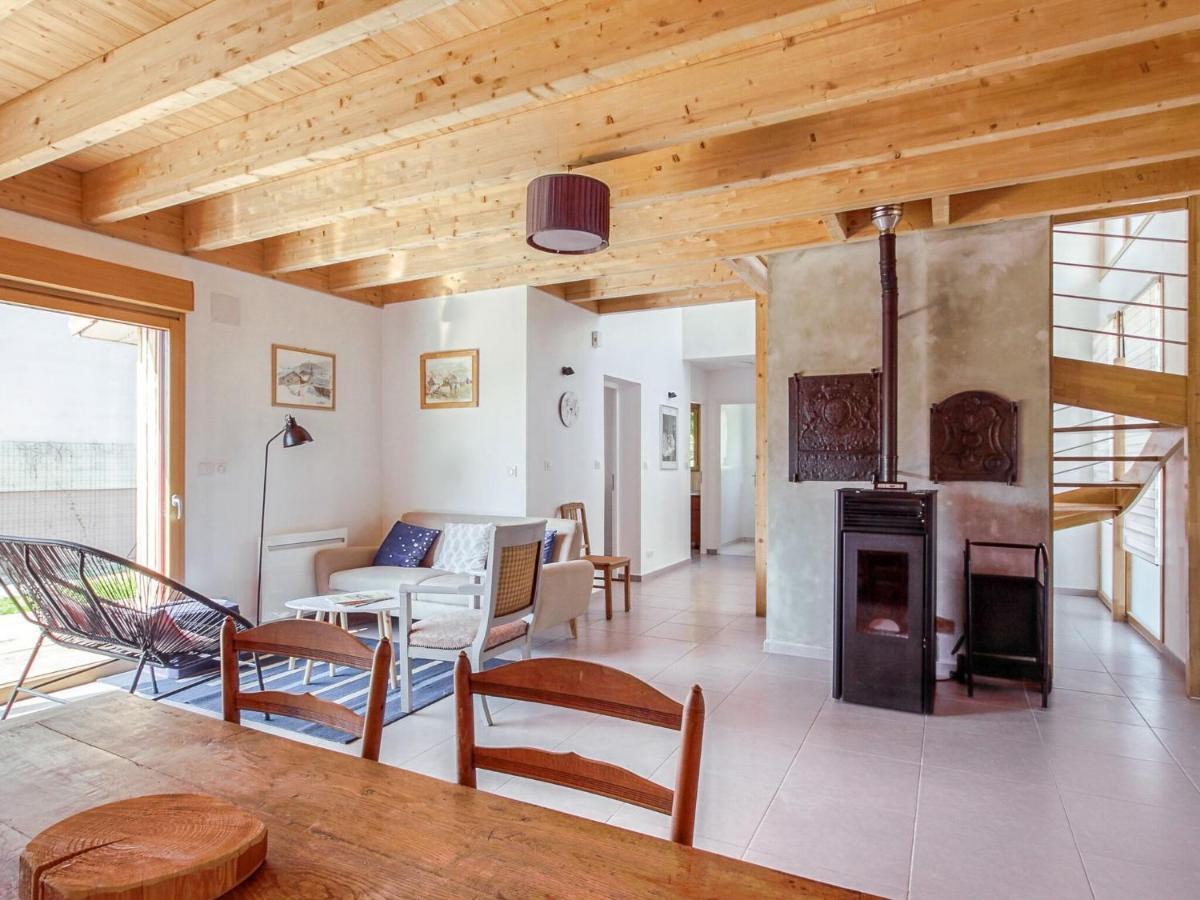 Pleasant Cottage In Challerange Exterior foto